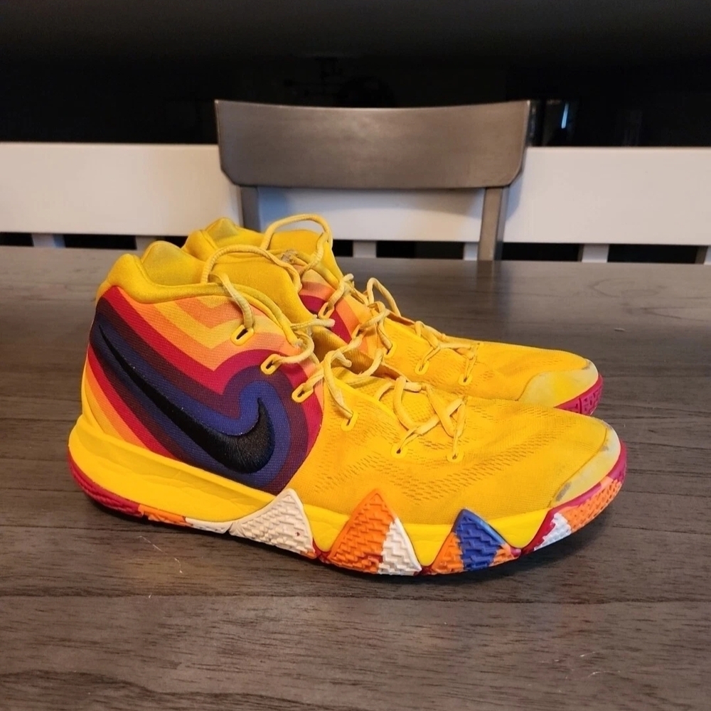 Nike Mens Yellow and Red Sneakers